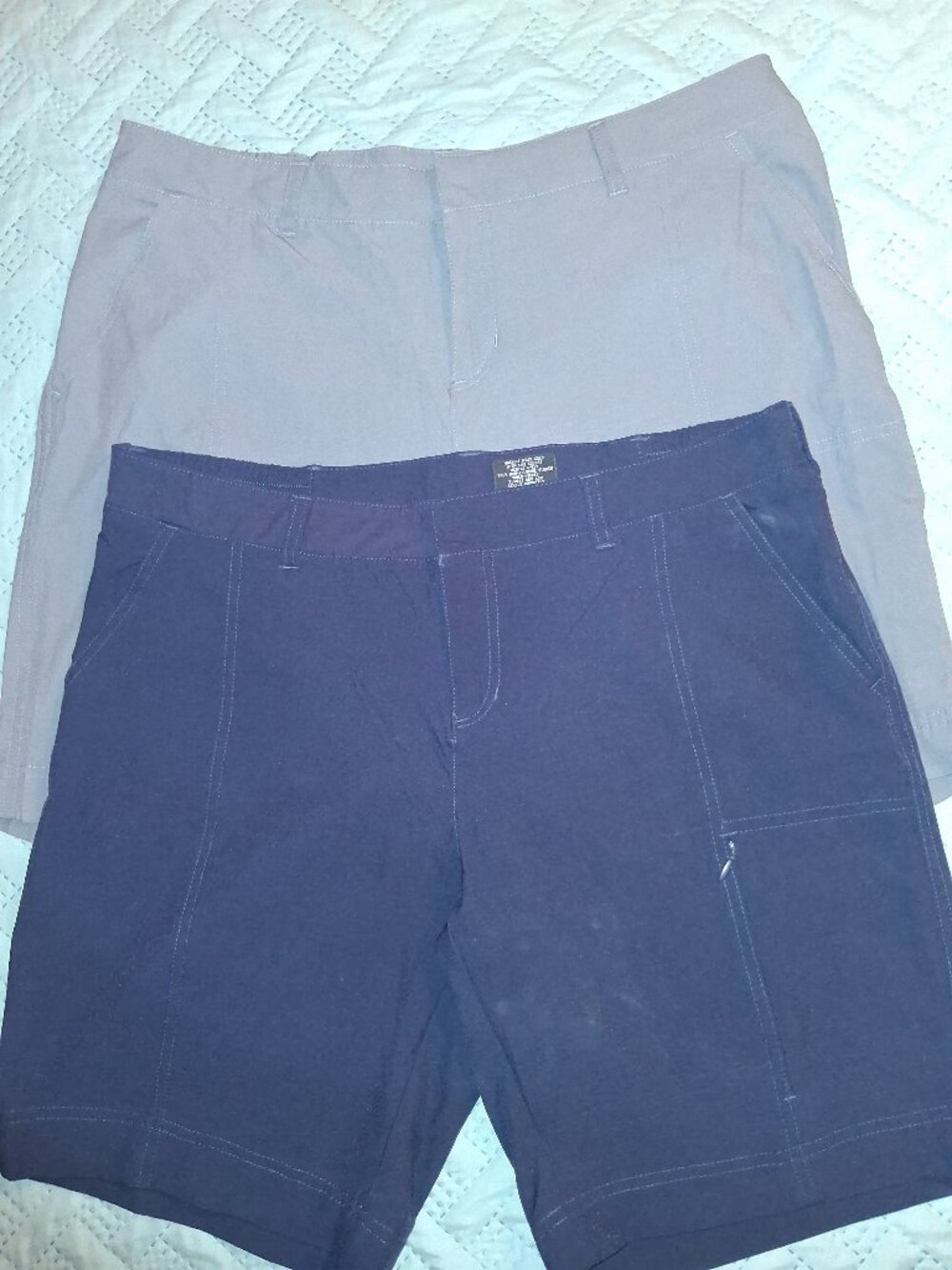 32 Degrees Women's Cargo Shorts-Navy & Gray, size L - Like New